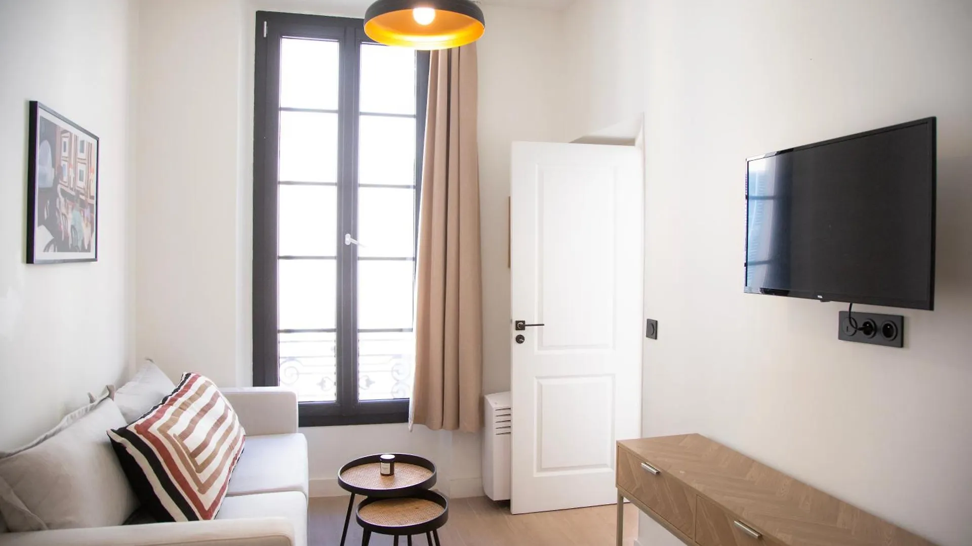 Appartement 1 Chambre Dans La Vieille Ville Antibes